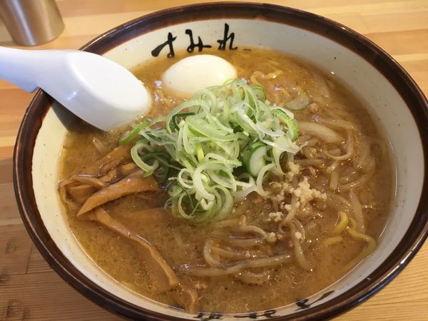 「味噌ラーメン+味玉」@すみれ 札幌中の島本店の写真