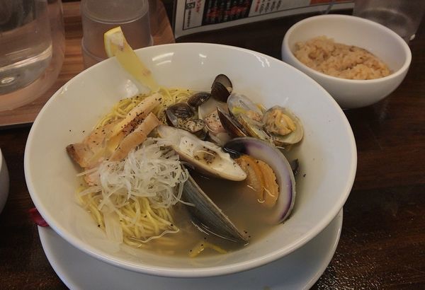 「限定淡麗貝そば＋煮干し炊き込みご飯」@拉麺一匠 DEAD OR ALIVEの写真