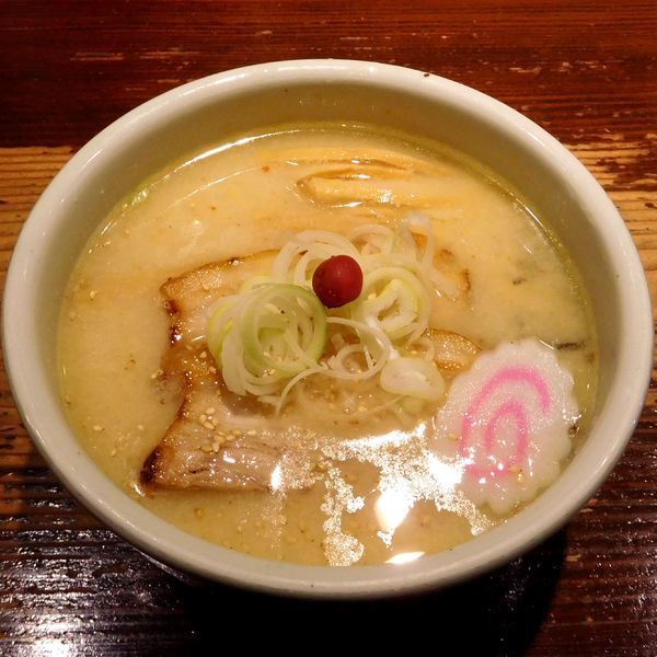 「しおらーめん（870円）」@らーめん 山頭火 新宿南口店の写真