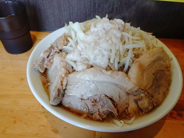 「ラーメン中 豚マシ  脂」@ハングリーピッグ 曙町店の写真