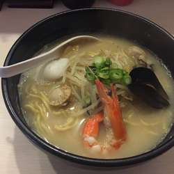 海鮮らーめん（大盛）