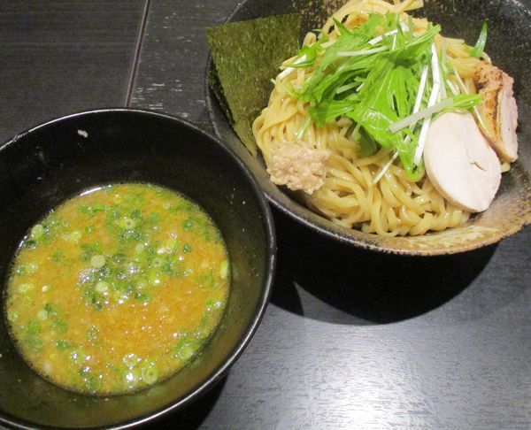 「濃厚つけ麺（鶏骨醤油・中盛）780円」@麺屋武一 初台店の写真