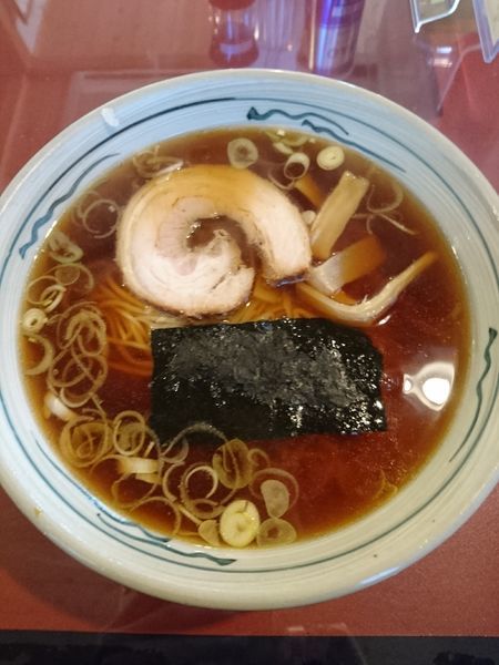 「ラーメン 660円   のり巻き(カッパ) いなり 各90円」@伊勢屋だんご店の写真