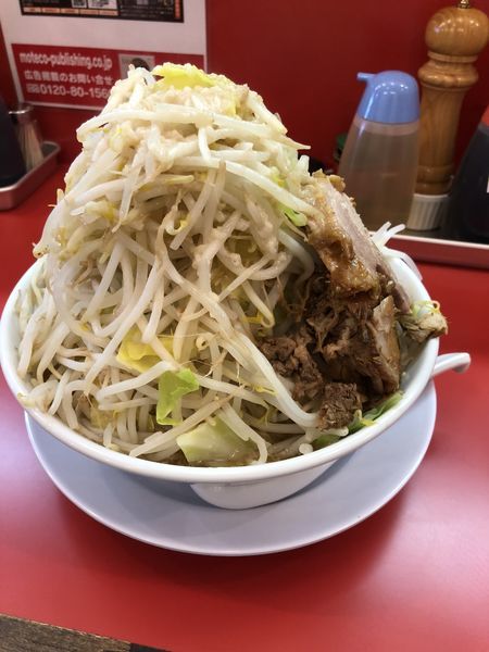 「ラーメンヤサイマシマシ油少なめ」@自家製麺 ダイサンの写真