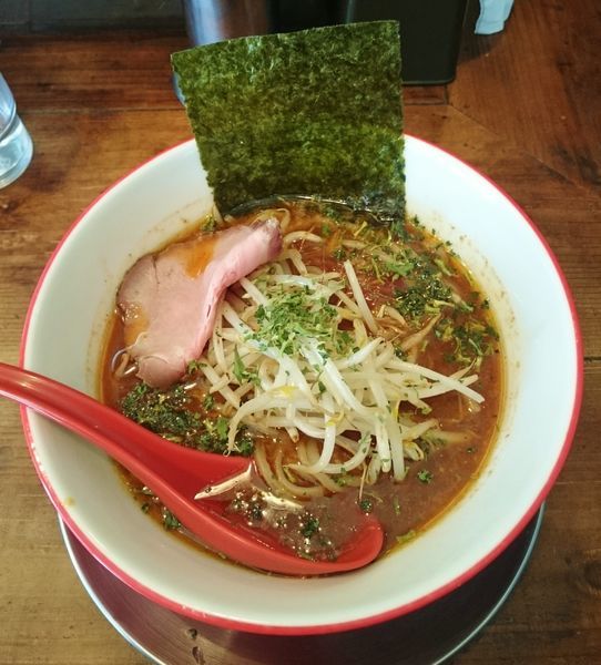 「スパイブラーメン(ローツェ)  780円」@手打ち極太麺 ジョニーの味噌の写真