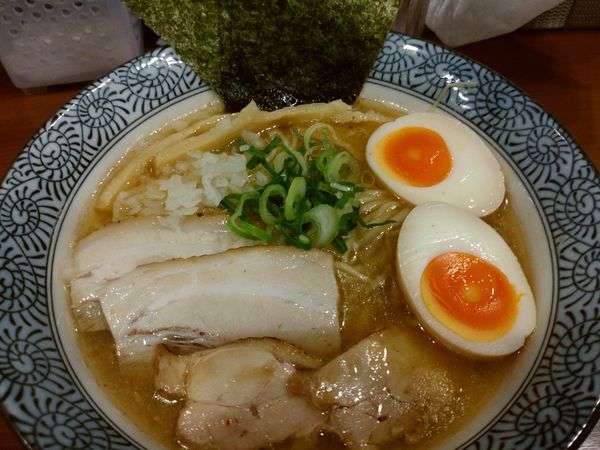 「特製濃厚煮干し鶏そば」@青山煮干しラーメン ハレルヤの写真