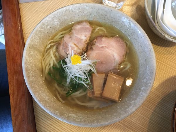 「塩らーめん」@山﨑麺二郎の写真