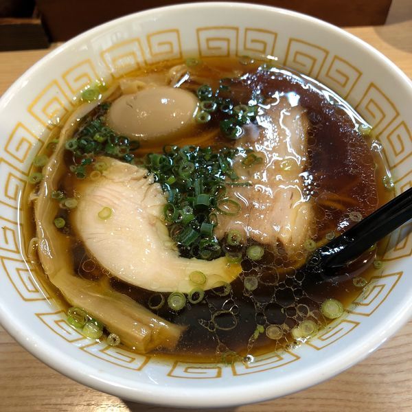 「味玉醤油らぁ麺」@中村麺三郎商店の写真