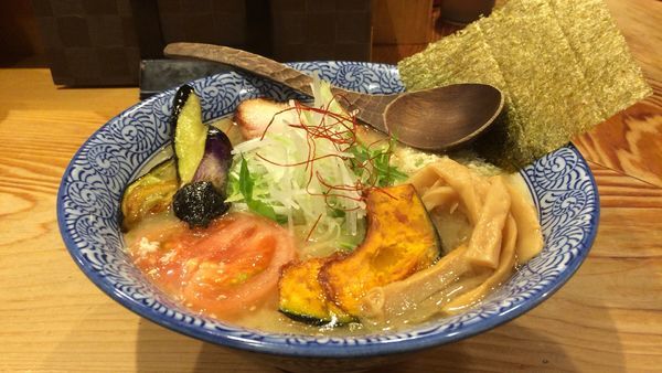 「そると白湯そば」@鶏そばつけそば そるとの写真