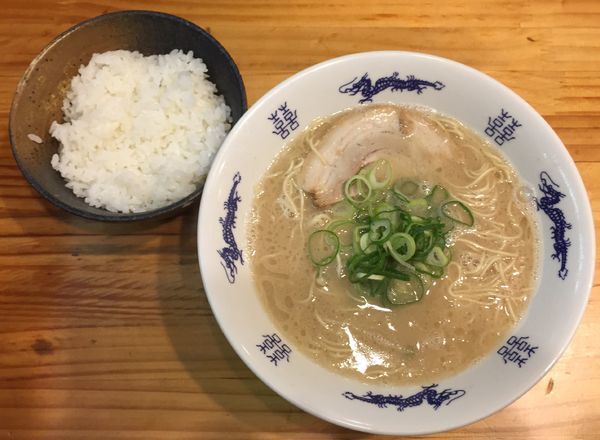 「ラーメン650円他」@博多ラーメンセンターの写真