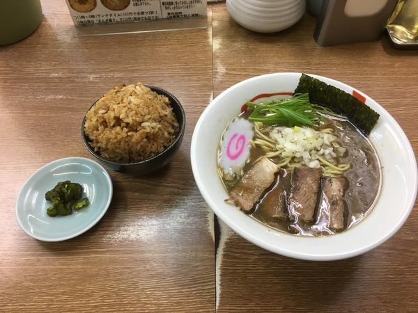 「濃厚煮干しラーメン ＋ チャーシューおこわ」@名代らーめん 航海屋 新宿店の写真