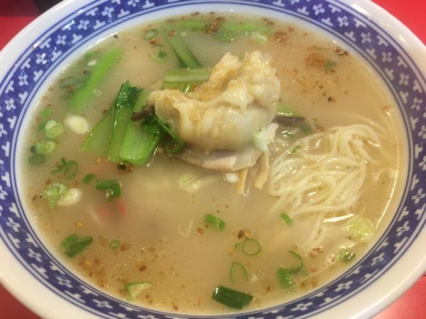 「バクダンラーメン700円」@思案橋ラーメンの写真