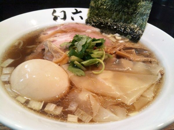 「特製醤油ラーメン+ライス」@中華そば 幻六の写真