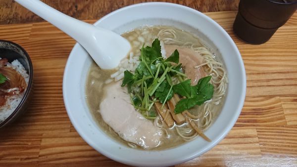 「プレミアム煮干しそば（優） 750円 + 真鯛ご飯 300円」@中華そば よしかわの写真