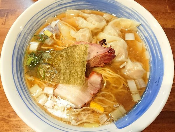 「ワンタンメン」@麺屋 悠の写真