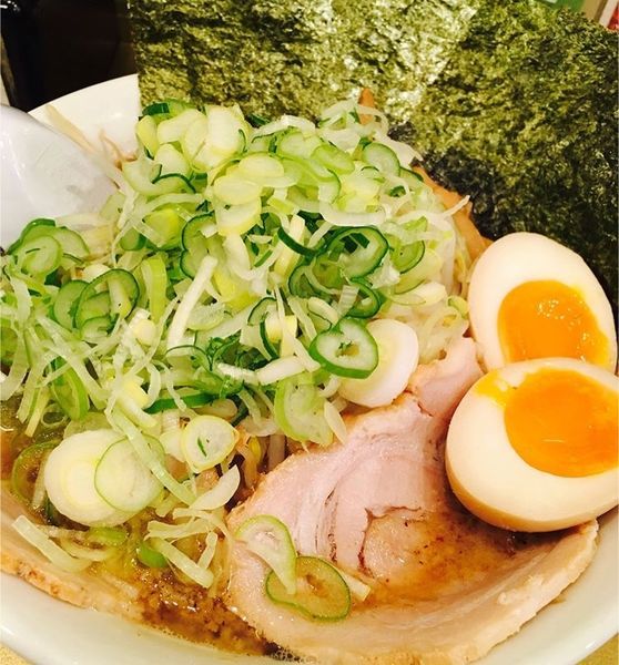 「しょうゆラーメン」@超ごってり麺 ごっつ 秋葉原店の写真