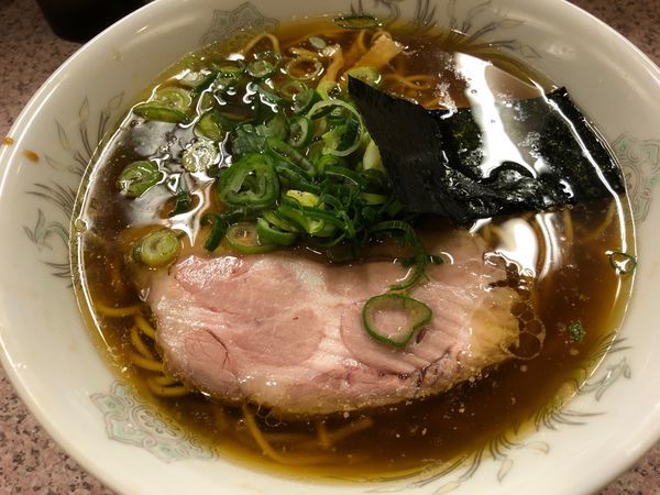 「しょうゆラーメン」@ラー麺専門店 こしがやの写真