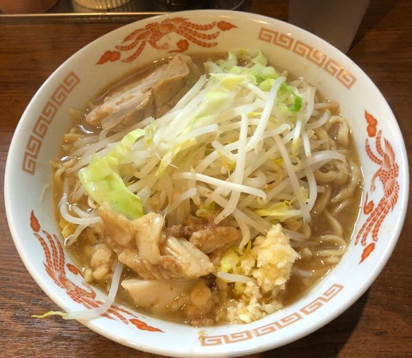 「ラーメン（アブラ・ニンニク少し￥750）」@火の豚 人形町駅前店の写真