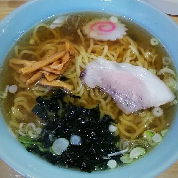 「ラーメン 350円＋餃子 300円」@ヨット食堂 貝地支店の写真