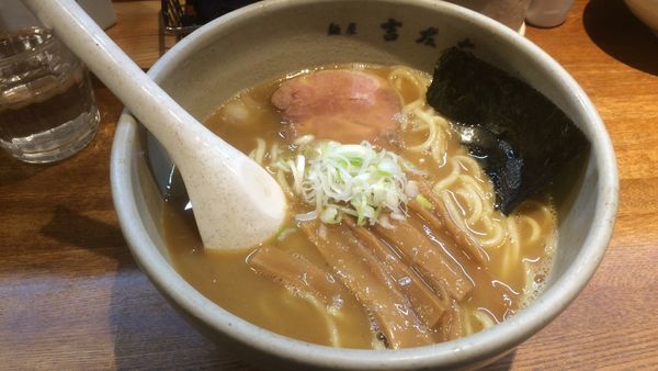 「らーめん」@麺屋吉左右の写真