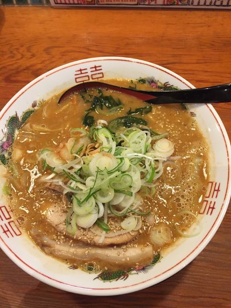 「濃厚味噌豚骨ラーメン ￥７５０円」@浪花のラーメン あっぱれの写真
