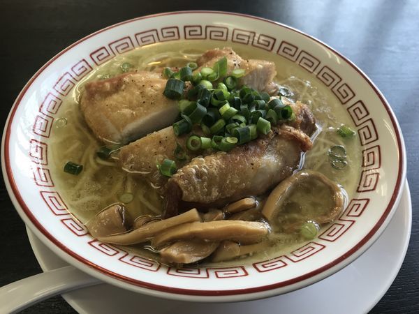 「揚げ鶏中華そば 塩 800円」@中華そば 上々の写真