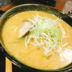 味噌拉麺(大) 890円