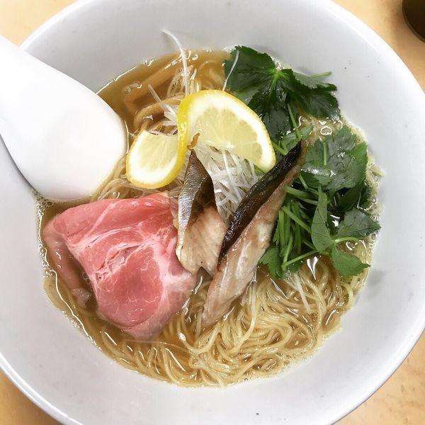 「塩煮干そば」@中華そば よしかわの写真