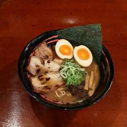 味玉ラーメンの醤油