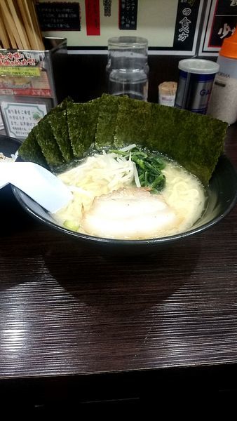 「ラーメン 塩 海苔 かため」@横浜家系ラーメン 上昇気流の写真