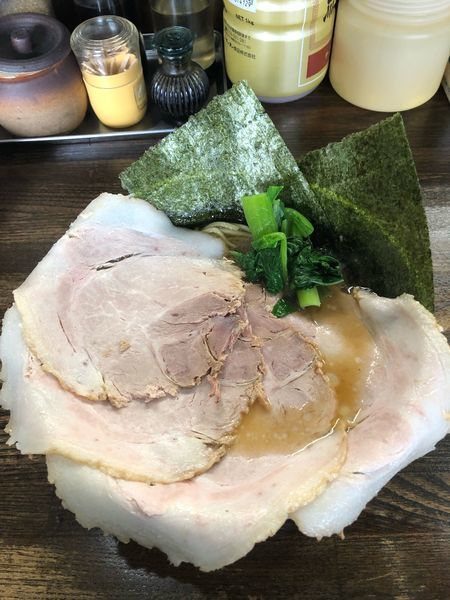 「チャーシュー麺並、硬め濃いめ」@横浜屋 千代田店の写真