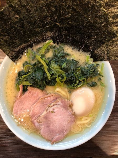 「ラーメン＋全部のせ」@雷家の写真