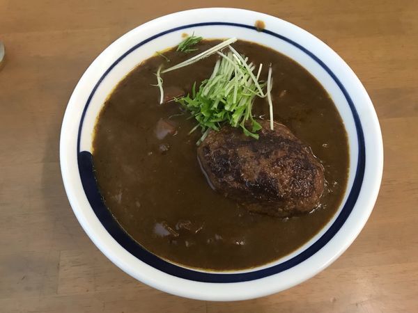 「100%和牛ハンバーグ のせてカレーぶっかけ」@MENYA 食い味の道有楽の写真