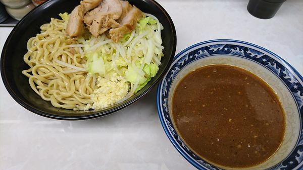 「つけめん(950円)麺少なめ」@魔人豚の写真