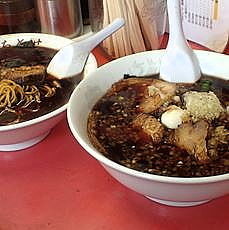 「チャーシューメン650円（ネギマシ）（カツ丼600円）」@ラーメン ちとせの写真