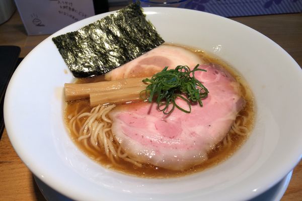 「醤油ラーメン」@らーめん専門 うしおととりの写真
