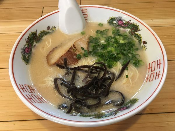 「博多豚骨ラーメン」@コハクノトキの写真