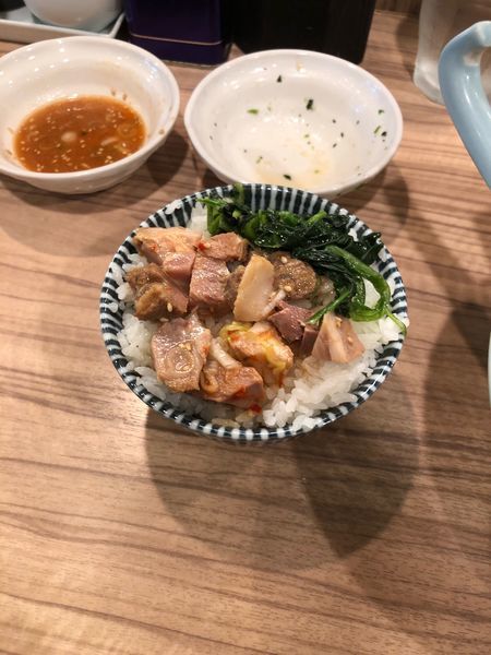 「コマチャーと、ほうれん草をご飯へオン！」@ラーメン 清水家の写真