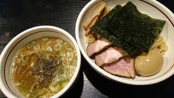 「つけそば(小盛り)800円+特製」@BASSO ドリルマンの写真