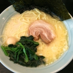 横浜家系ラーメン じゃん家の画像