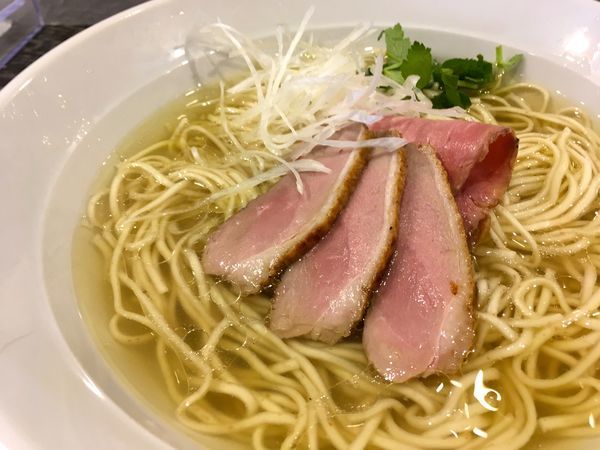 「鴨だし塩らーめん」@鴨だしらーめん 鴨福の写真