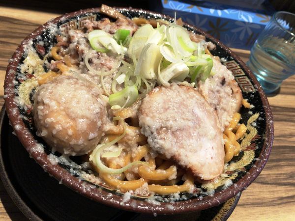 「爆盛油脂麺」@らーめん 平太周 味庵 西大島店の写真