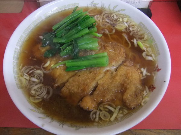 「カツラーメン（500円）」@中華料理 味楽の写真