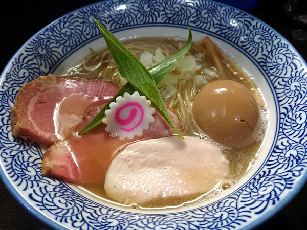 「味玉煮干しそば＋和え玉」@中華そば いづるの写真