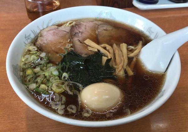 「醤油ラーメン中盛＋味玉(650円＋100円＋100円)」@尾道ラーメン 正ちゃんの写真