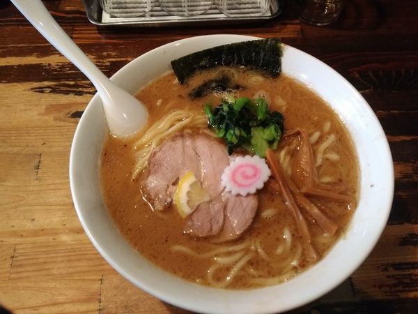 「ラーメン　大盛」@麺座でんの写真
