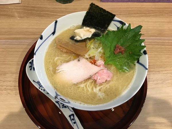 「鯛白湯らーめん塩味820円」@麺や 空月の写真