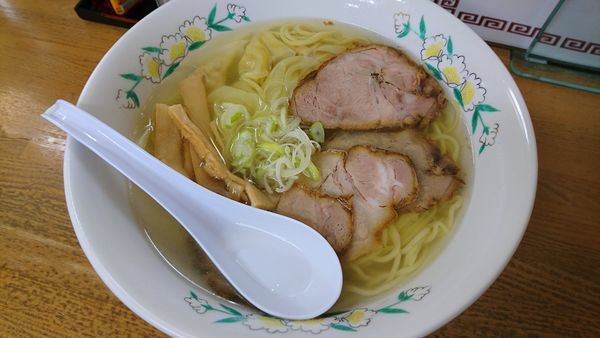 「チャーシューワンタンメン750円」@滋養軒の写真