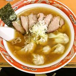 チャーシューワンタンメン