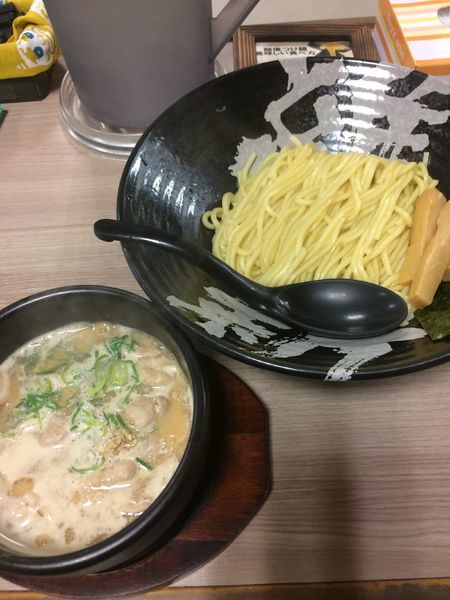 「つけとん(並)830円」@越後つけ麺維新 大井町店の写真